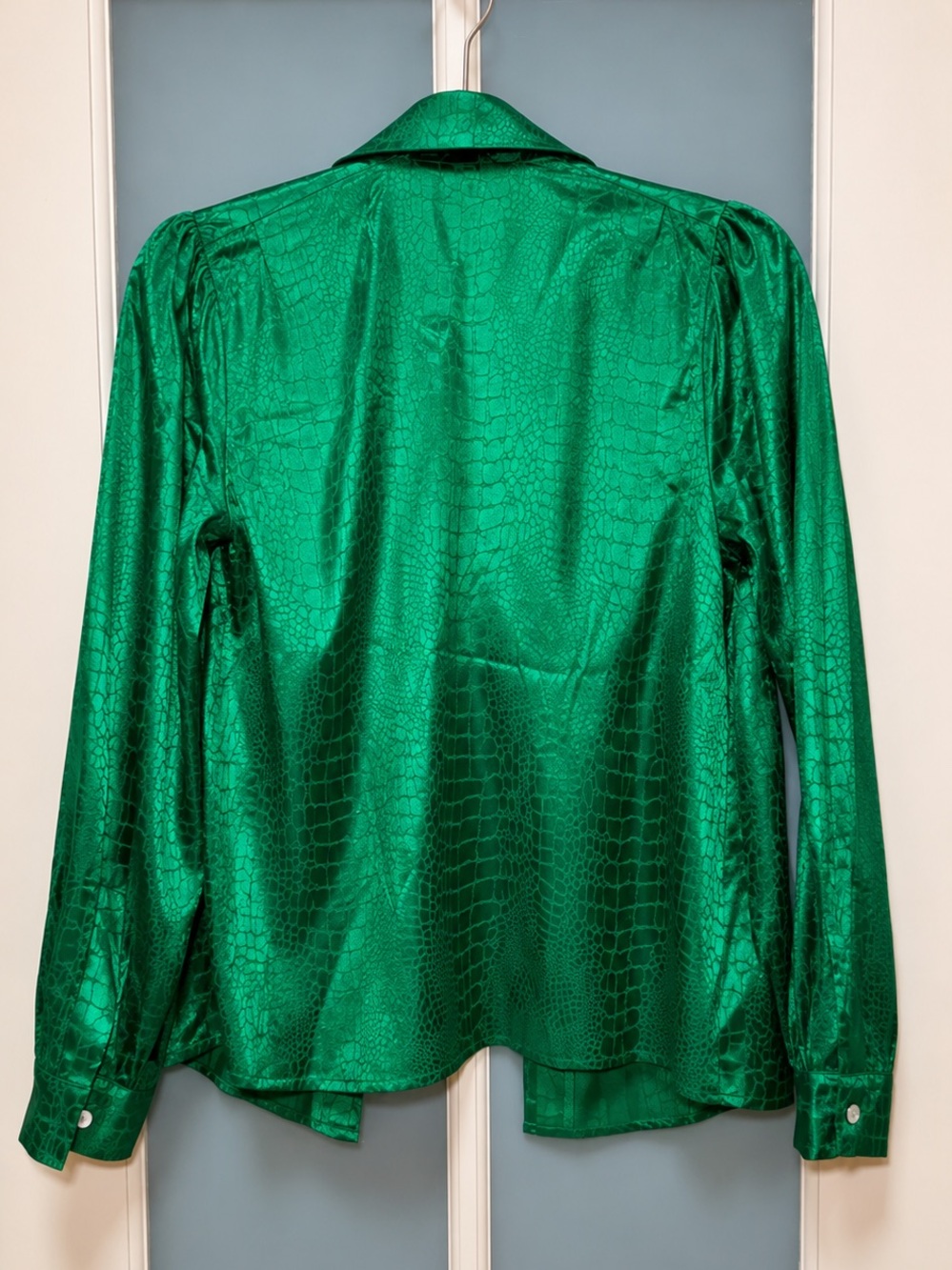SHEIN Emerald Green Satin Jacquard Puff Sleeve Blouse - Size Medium - Picture 7 of 7